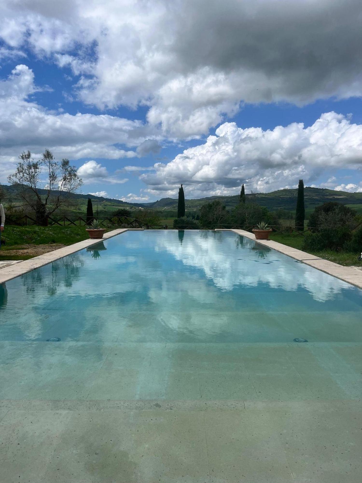 Agriturismo Le Sorbelle D'Orcia Con Piscina بيينْسا المظهر الخارجي الصورة